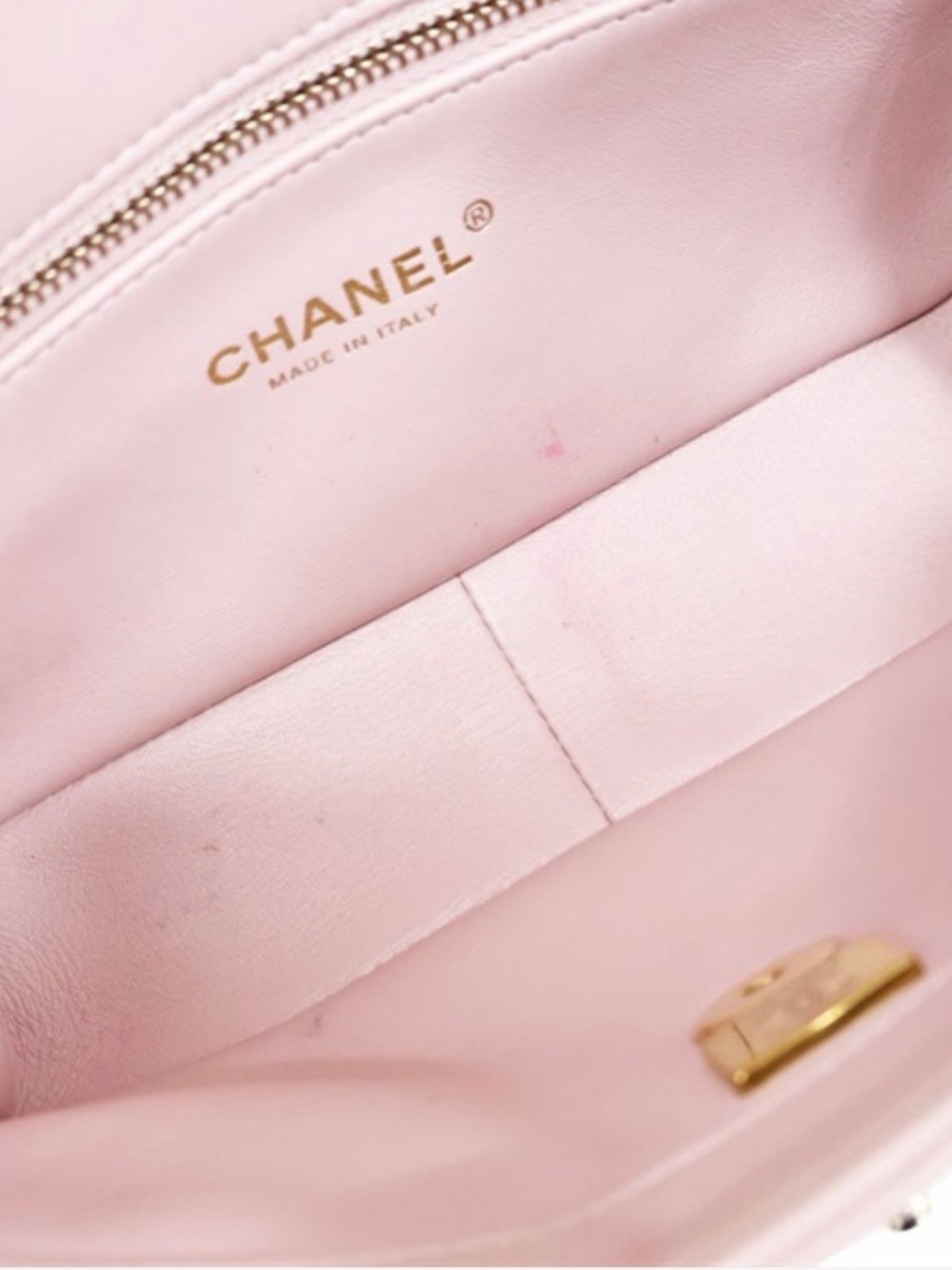 CHANEL Soft Pink Classic Quilted Lambskin Shoulder Bag with Gold Chain - Picture 3 of 11